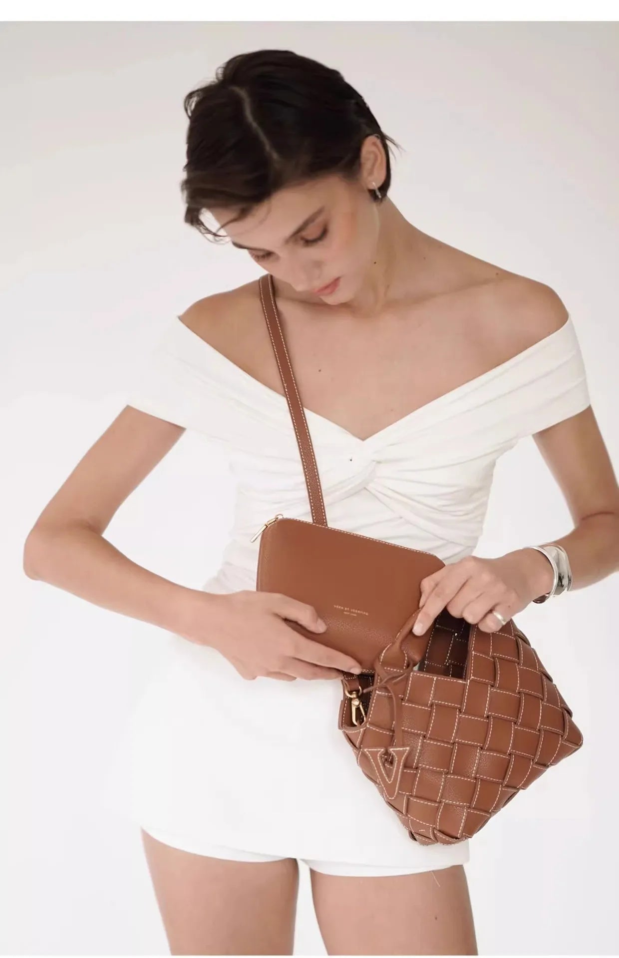 VERA BY VERAFIED. Woven Bag