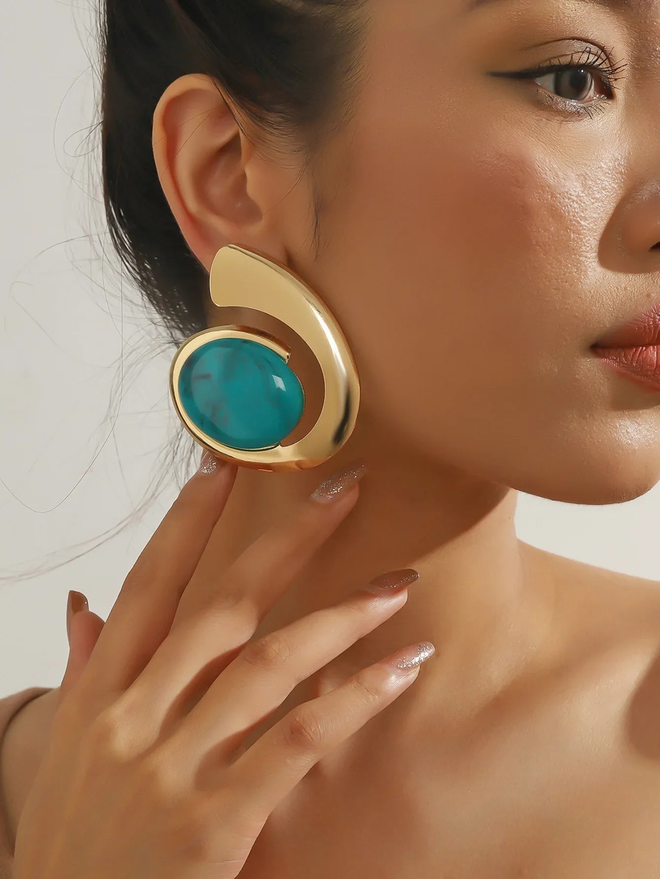 Metal Green Spiral Geometric Dangle Earrings