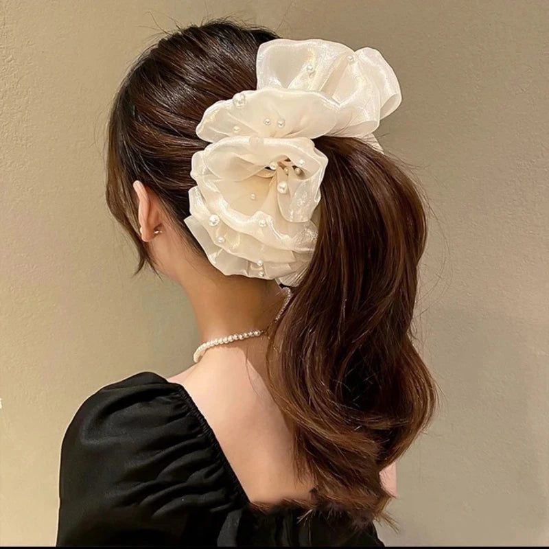 Pearl Grab Hair Clips